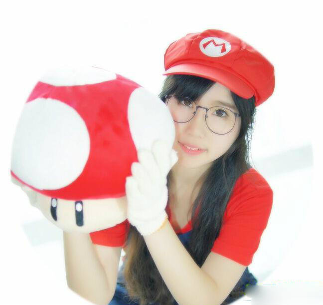 萌妹COS马里奥兄弟 妹纸帮我修水管吧